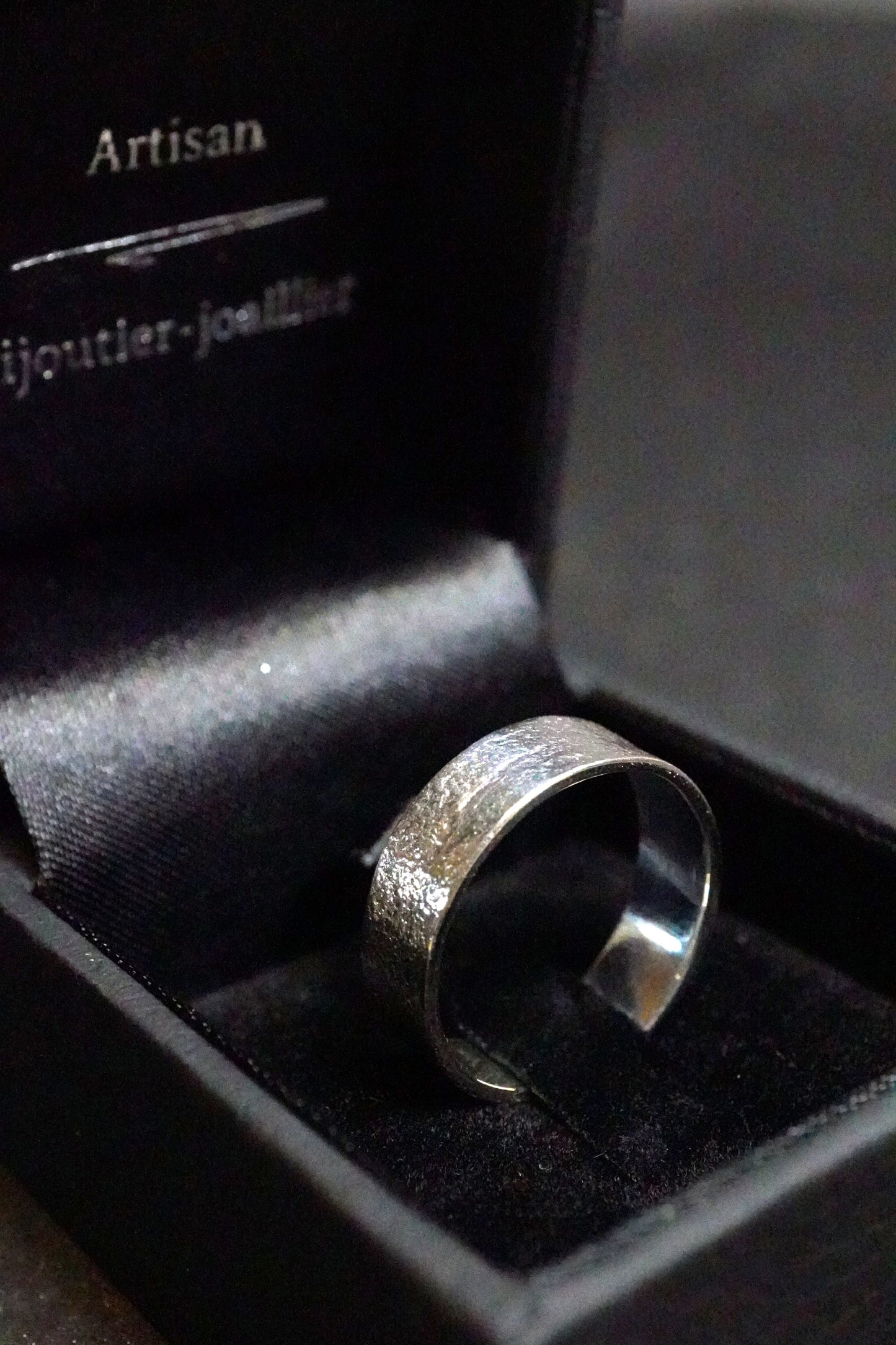 Bague réticulée large (argent 940 hypoallergénique)