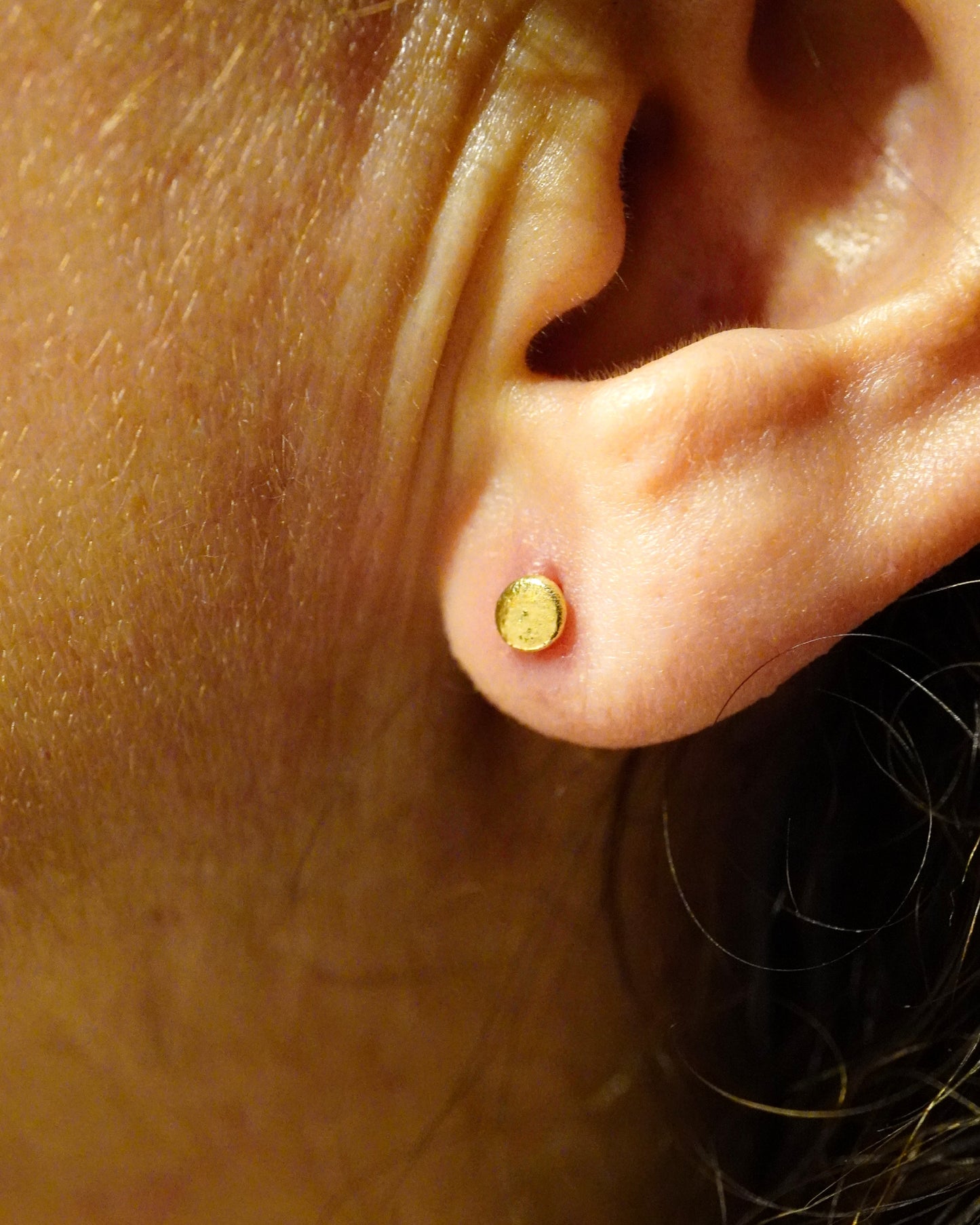 Puces d'oreilles or 18 carats massif et argent (or 18 carats et argent 940 hypoallergénique)