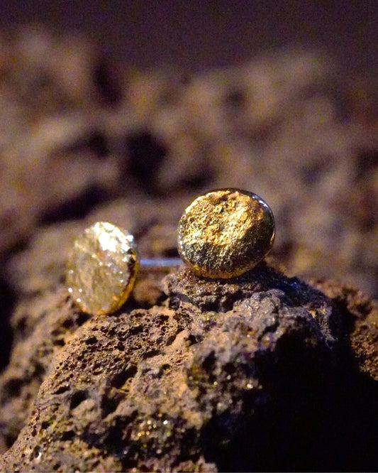 Puces d'oreilles or 18 carats massif et argent (or 18 carats et argent 940 hypoallergénique)