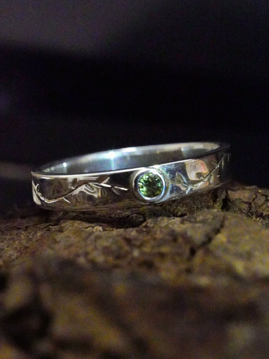 Modèle ciselée "branche d'amour"