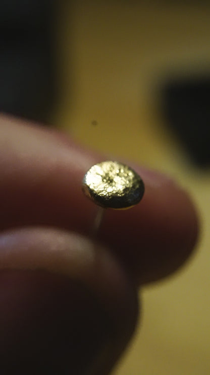 Puces d'oreilles or 18 carats massif et argent (or 18 carats et argent 940 hypoallergénique)